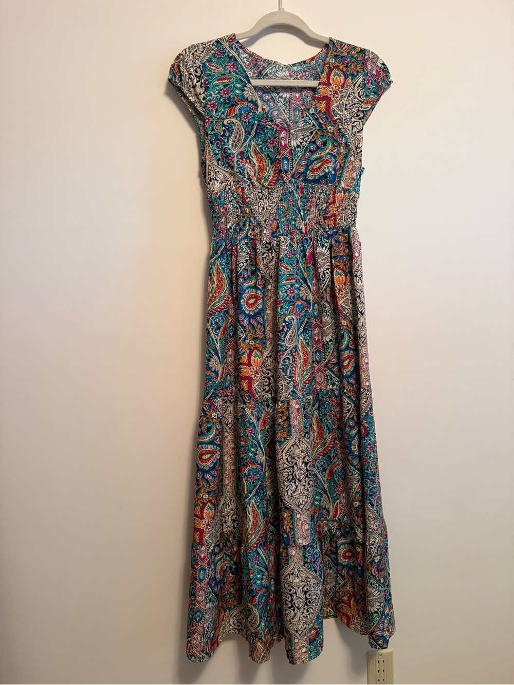 CUPSHE Paisley V-Neck Maxi Dress